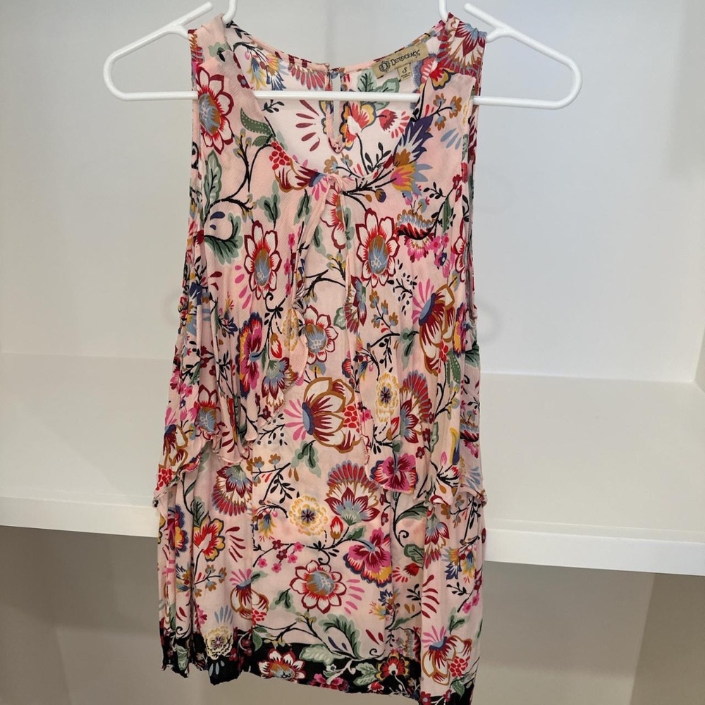 Democracy Women's Multi top